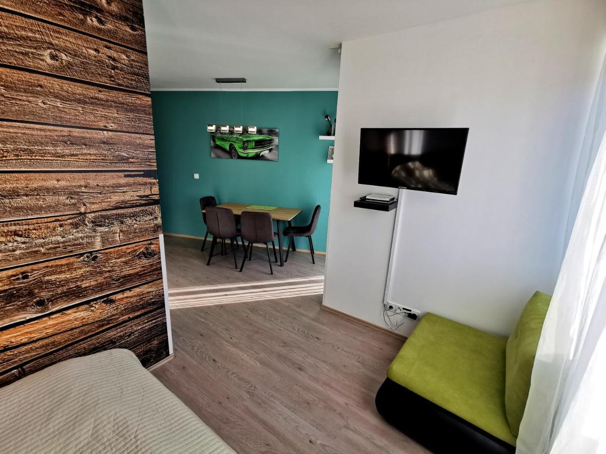 Apartman Mustang Klinovec Loučná pod Klínovcem Eksteriør bilde